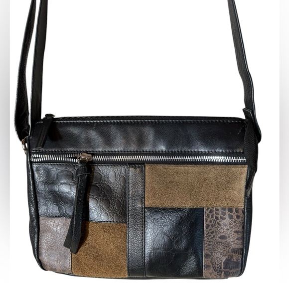 Leather Black and Brown Patchwork Crossbody Bag
Three Compartments - Picture 1 of 7